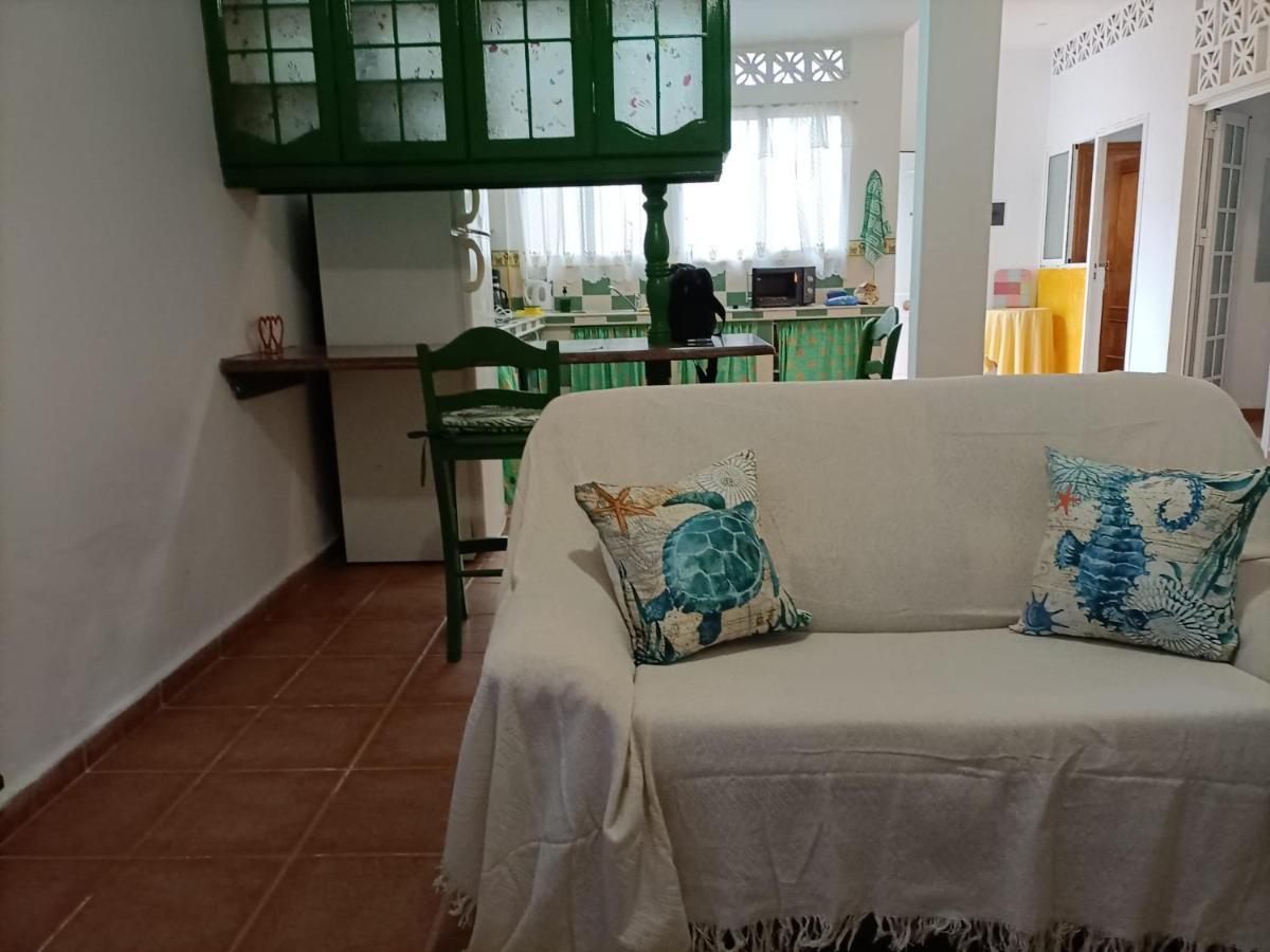 Habitacion Matrimonial En Un Bajo Bano Compartido Areas Compartidas Abades  Dış mekan fotoğraf